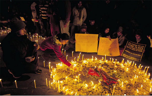 rape protesting delhi