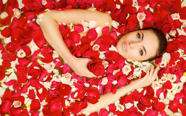 girl on rose bed